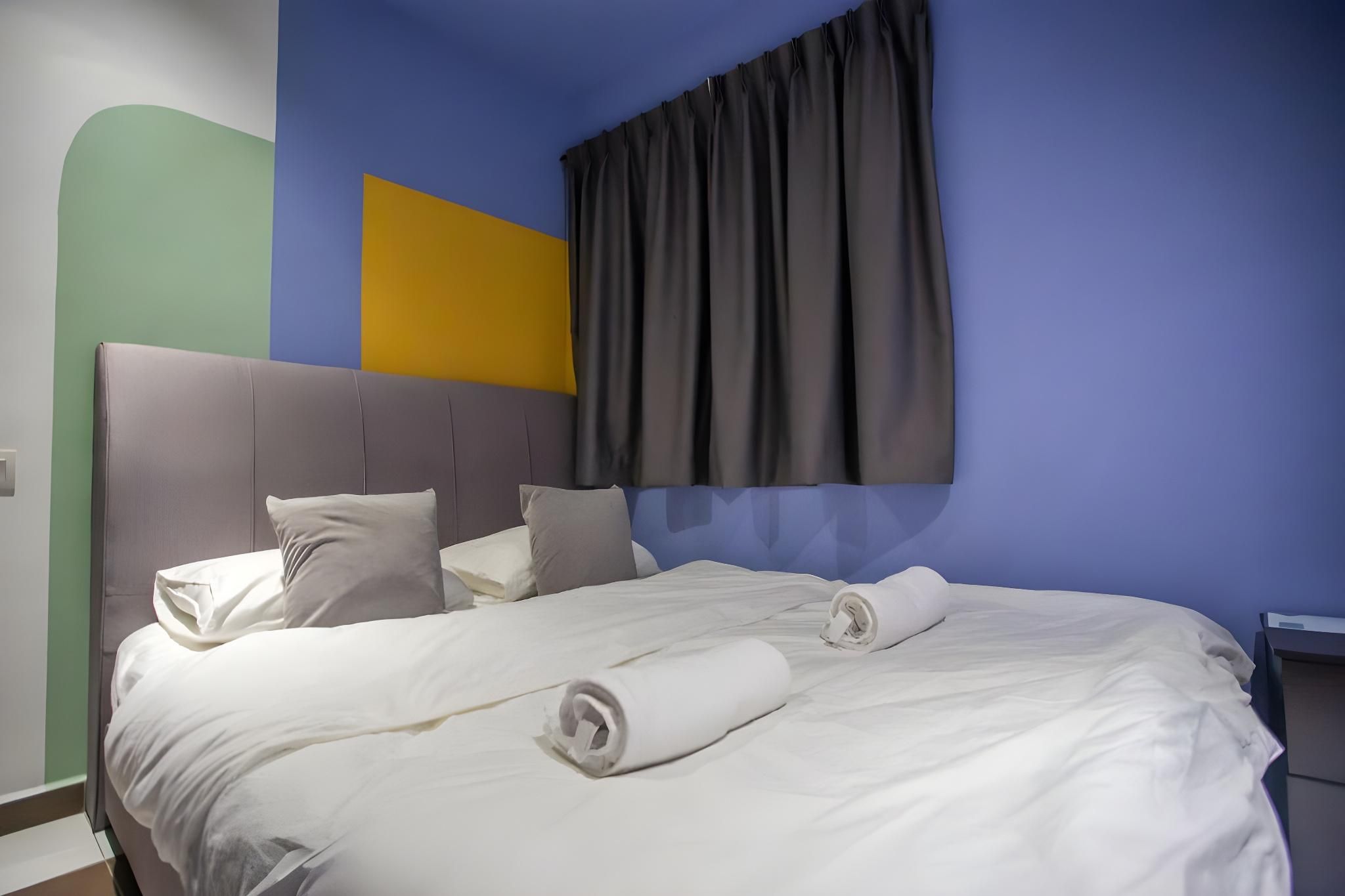 Deluxe Queen Room