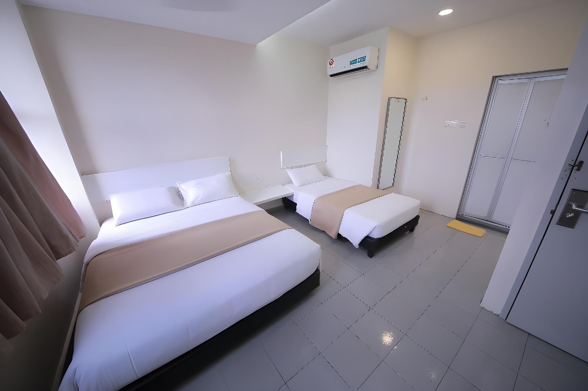 SUITE Executive Suite Room
