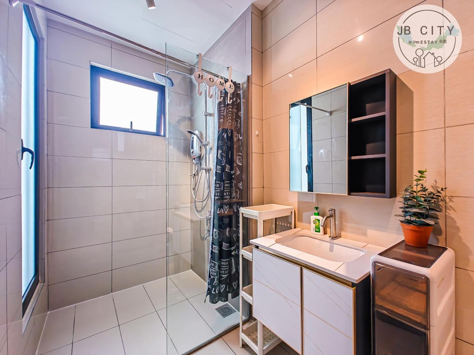 Three-Bedroom Apartment - High Floor