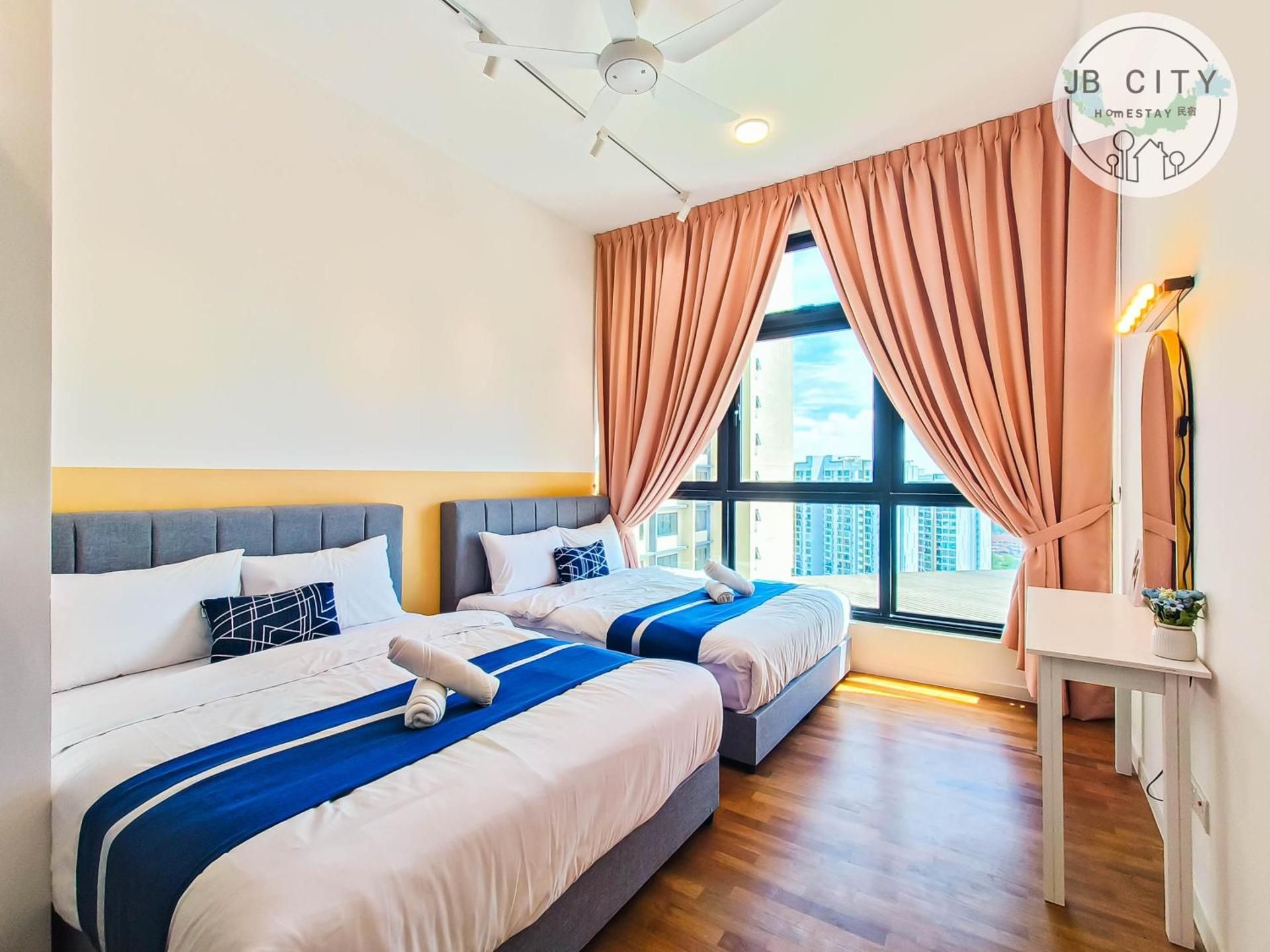 Paradigm Residence by JBcity Home Three-Bedroom Apartment