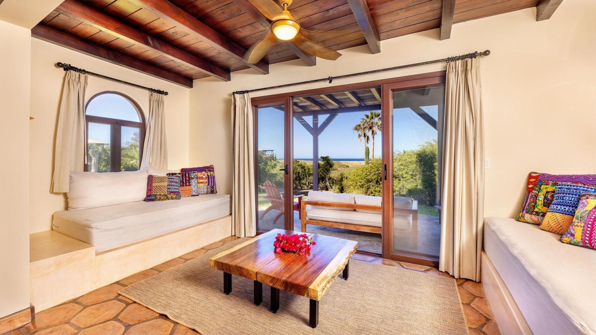 Deluxe Family Suite