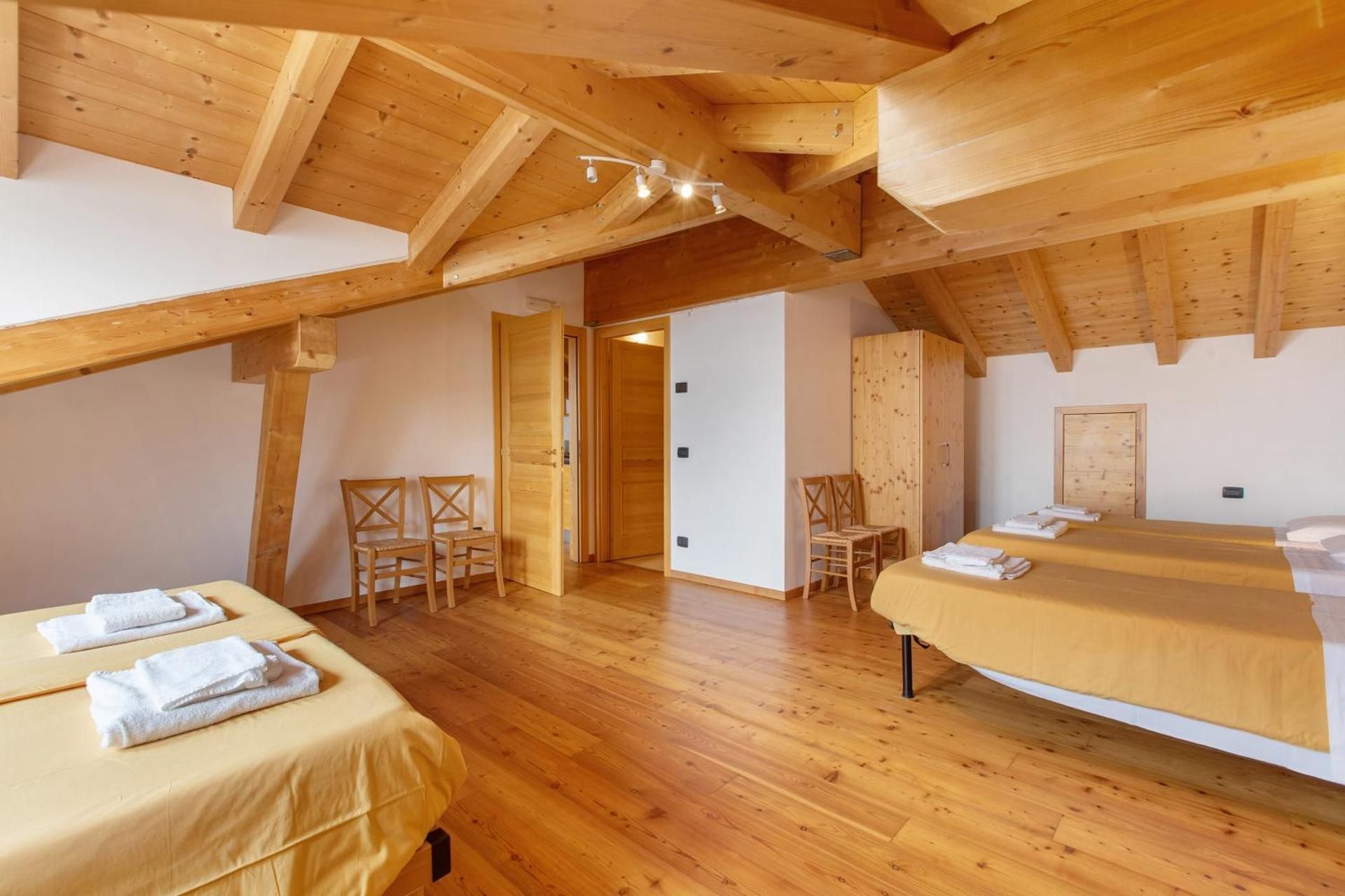 Superior One-Bedroom Apartment