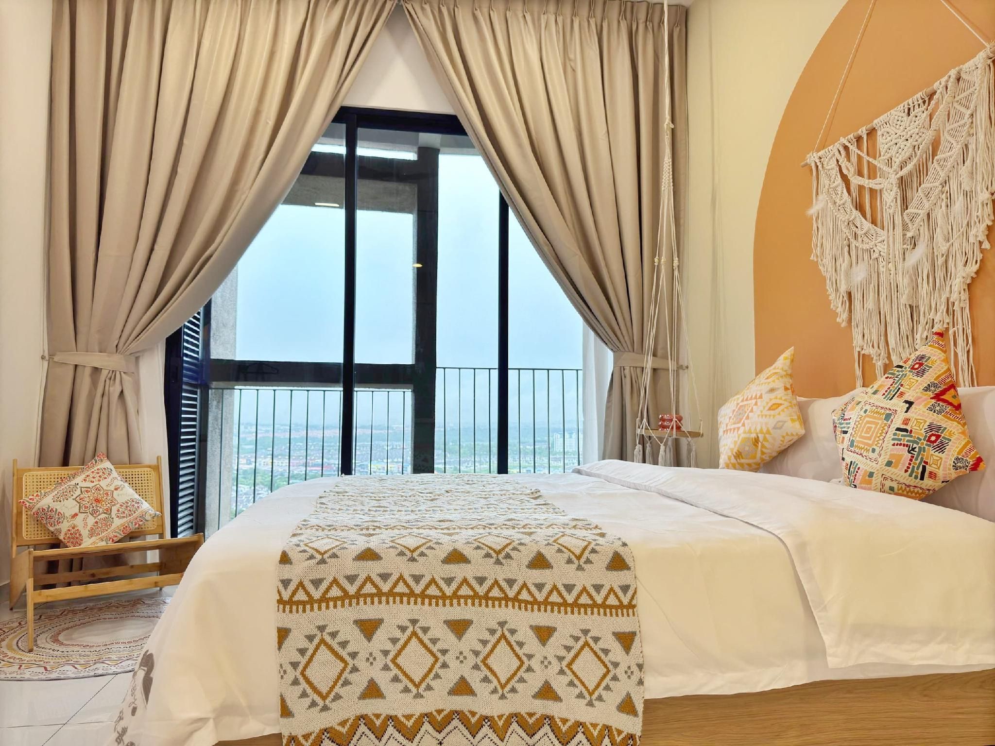 Balcony Room