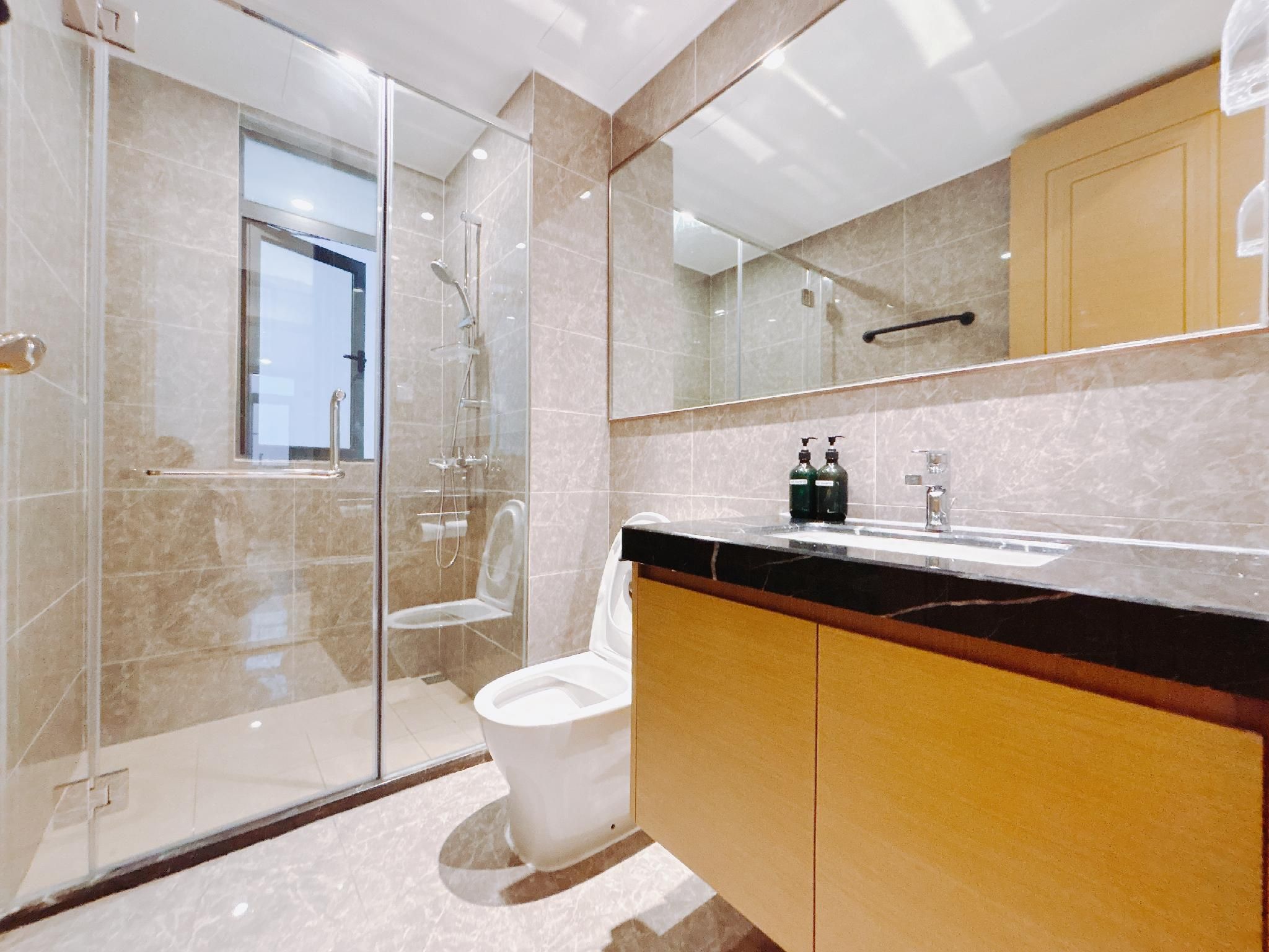 2 Bedroom 2 Bathroom