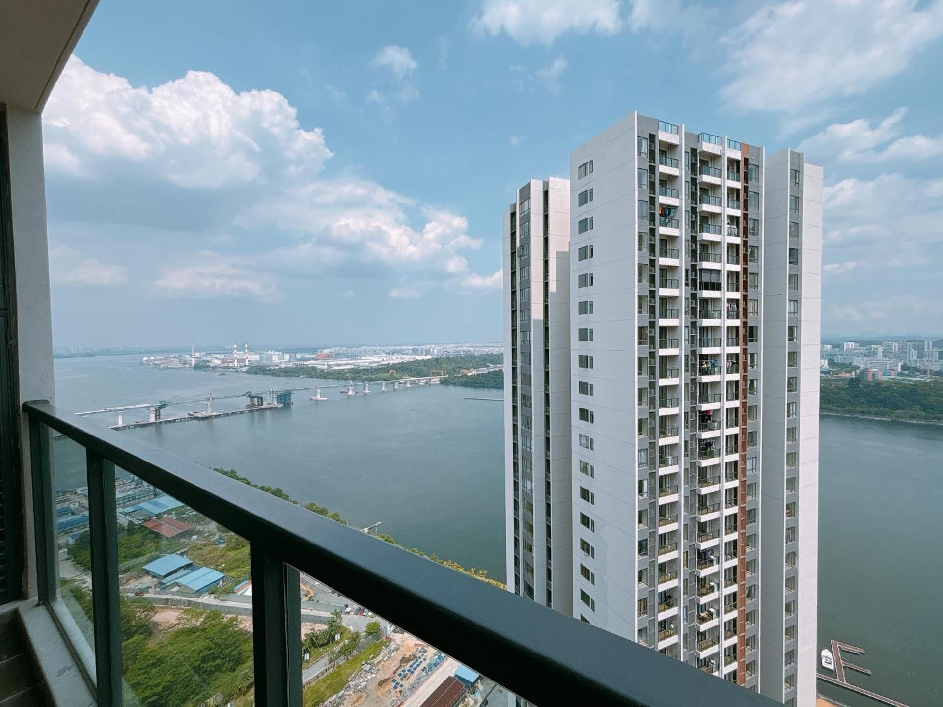 Three-Bedroom Apartment with Sea View
