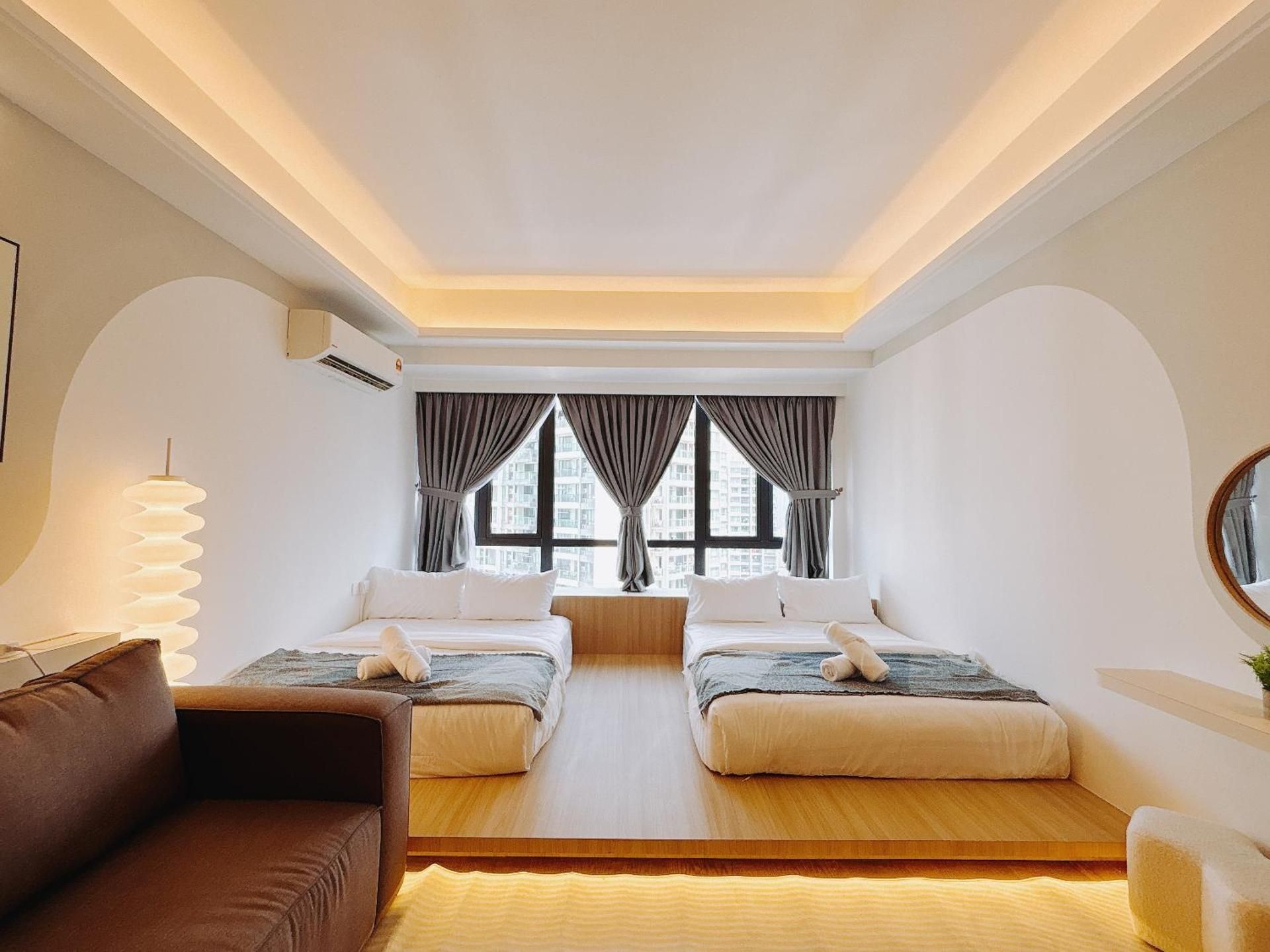 Deluxe One-Bedroom Apartment with City View
