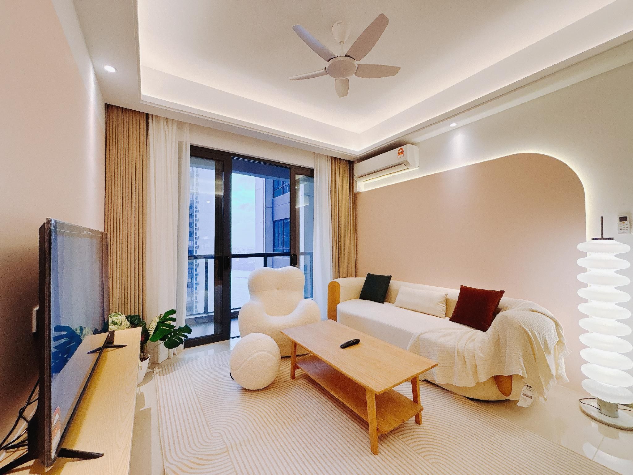 2 Bedroom 2 Bathroom