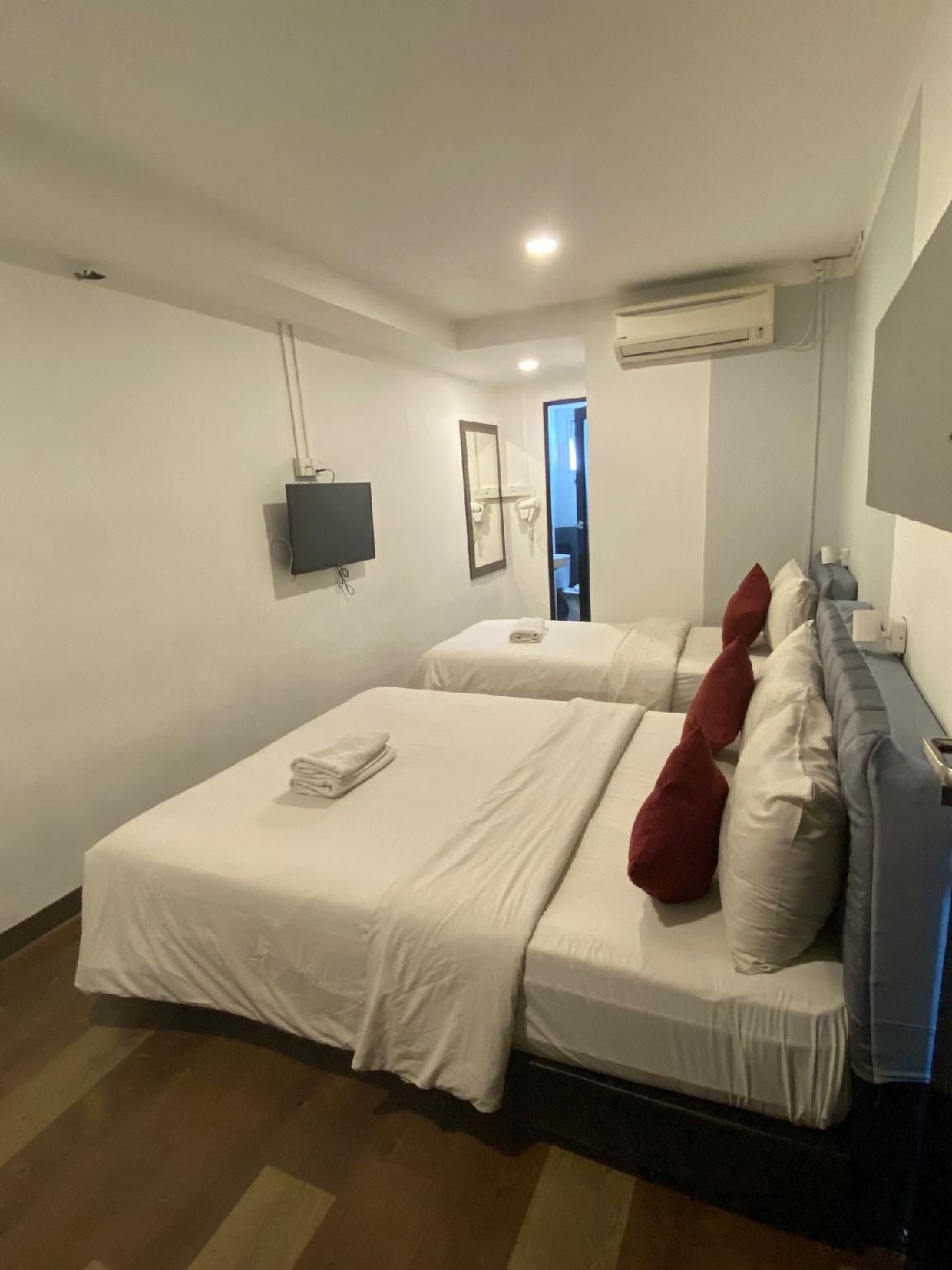 Triple Deluxe Room