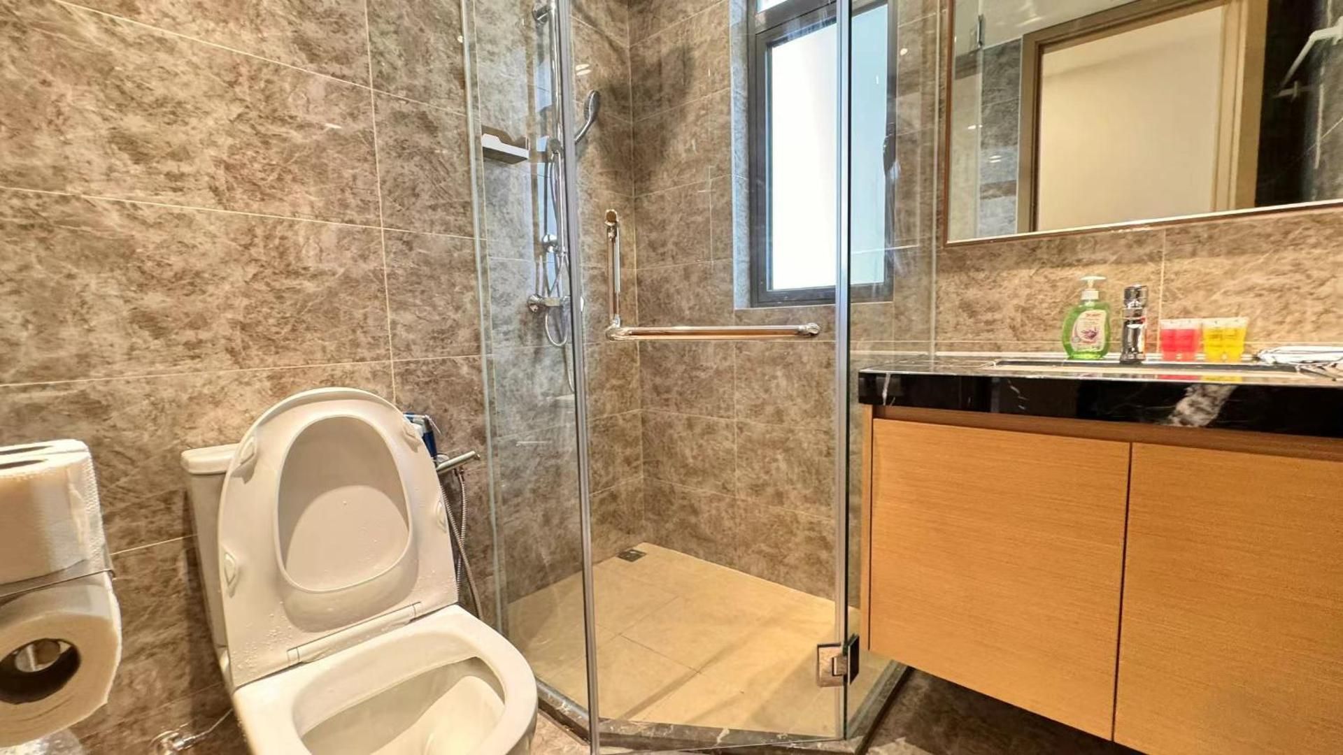 Three-Bedroom Apartment with Ocean View