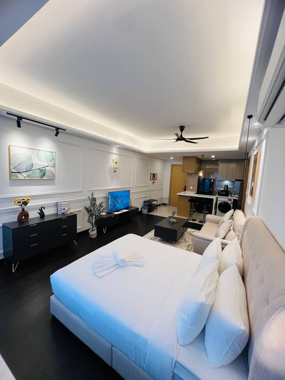 Studio - No Housekeeping Included