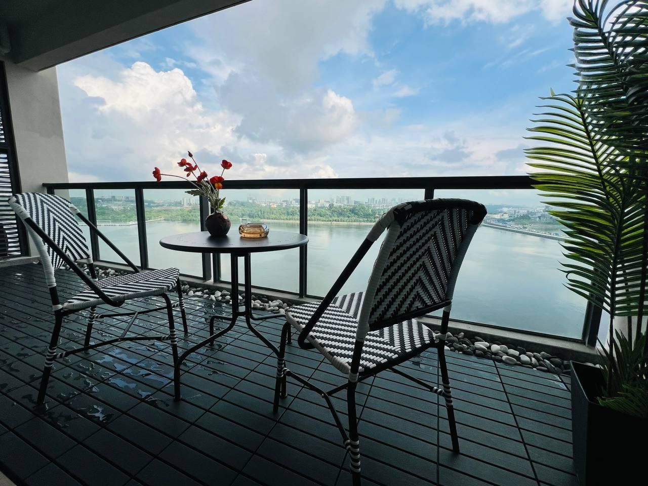 Seaview Suite
