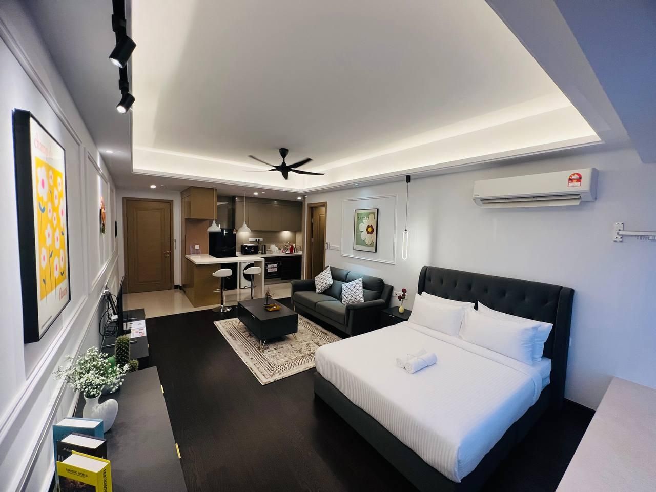 Studio - Entire house or apartment