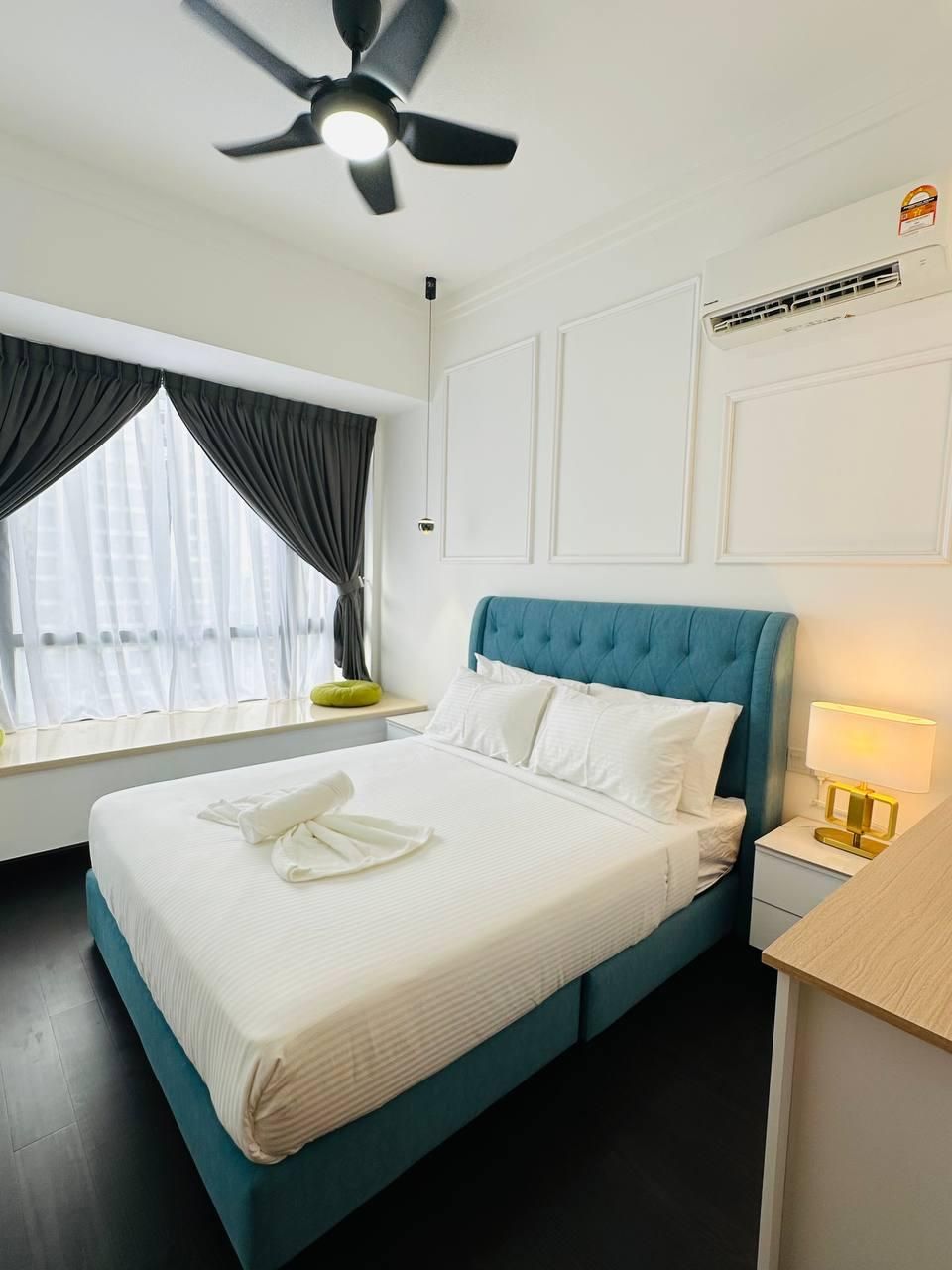 4 Bedroom, Non-Smoking