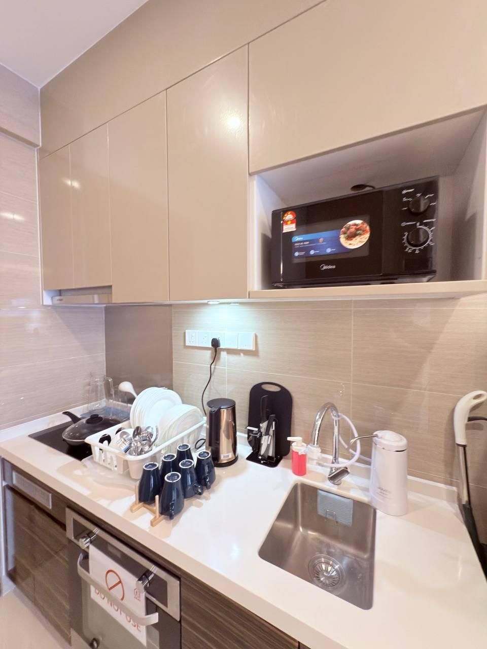 Studio - 3 adults