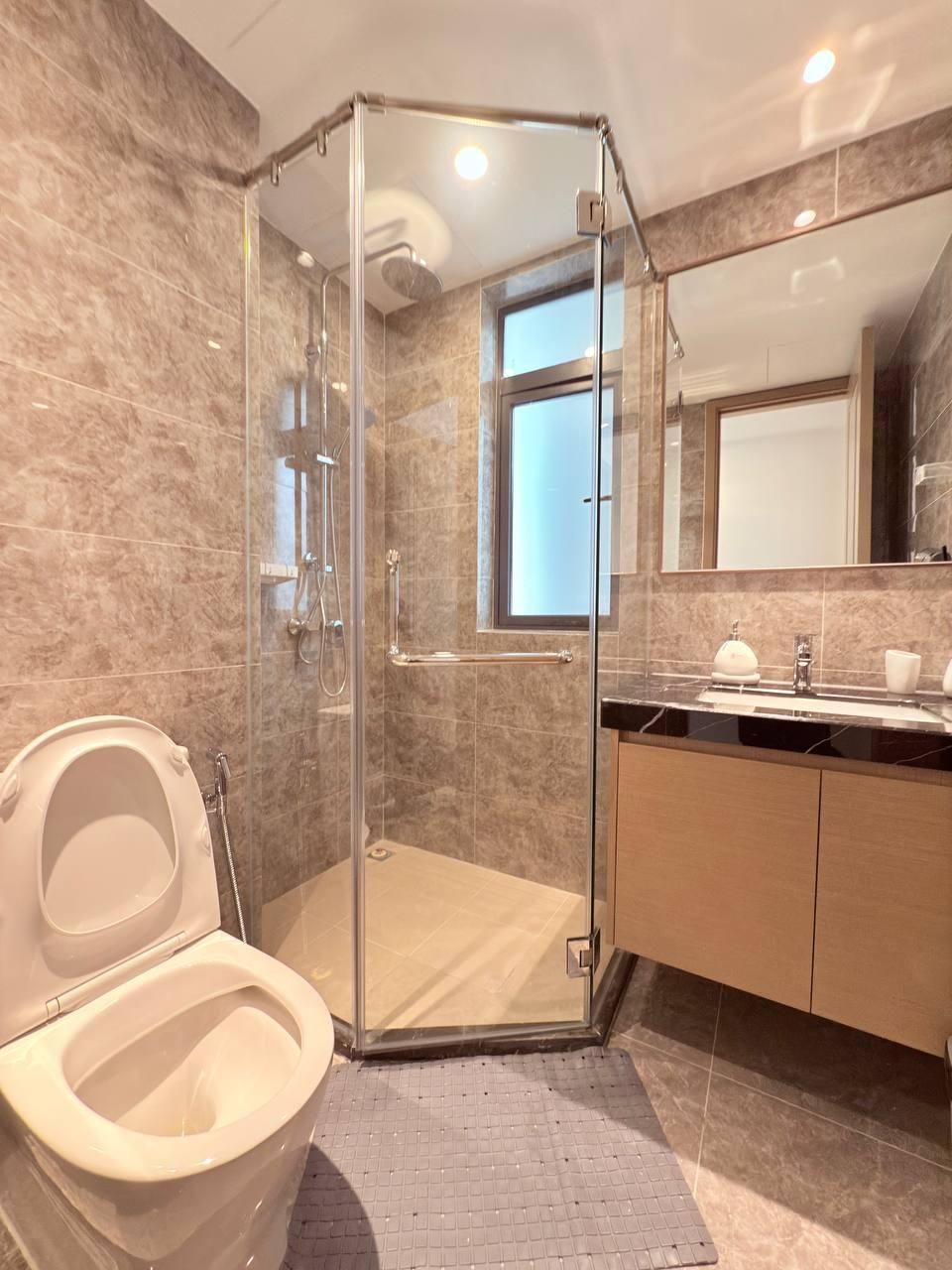 Three Bedroom Apartment with Terrace