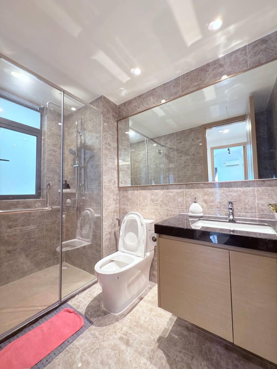 Two Bedroom Apartment with Terrace and Sea View