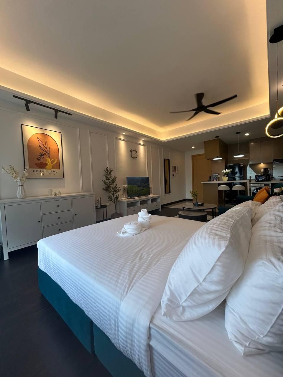 Queen Bed