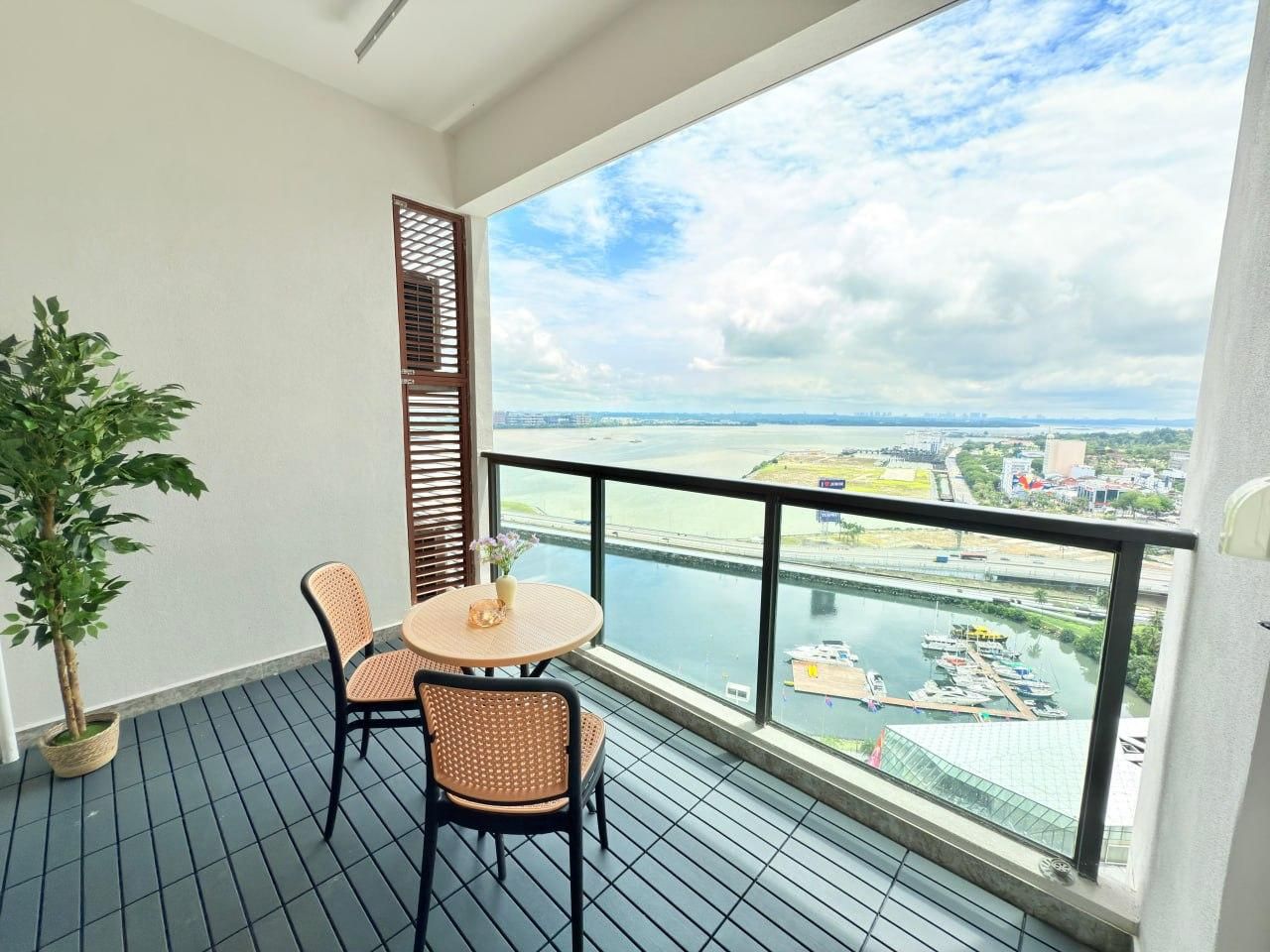 2 Bedroom - 1 Bath Suite