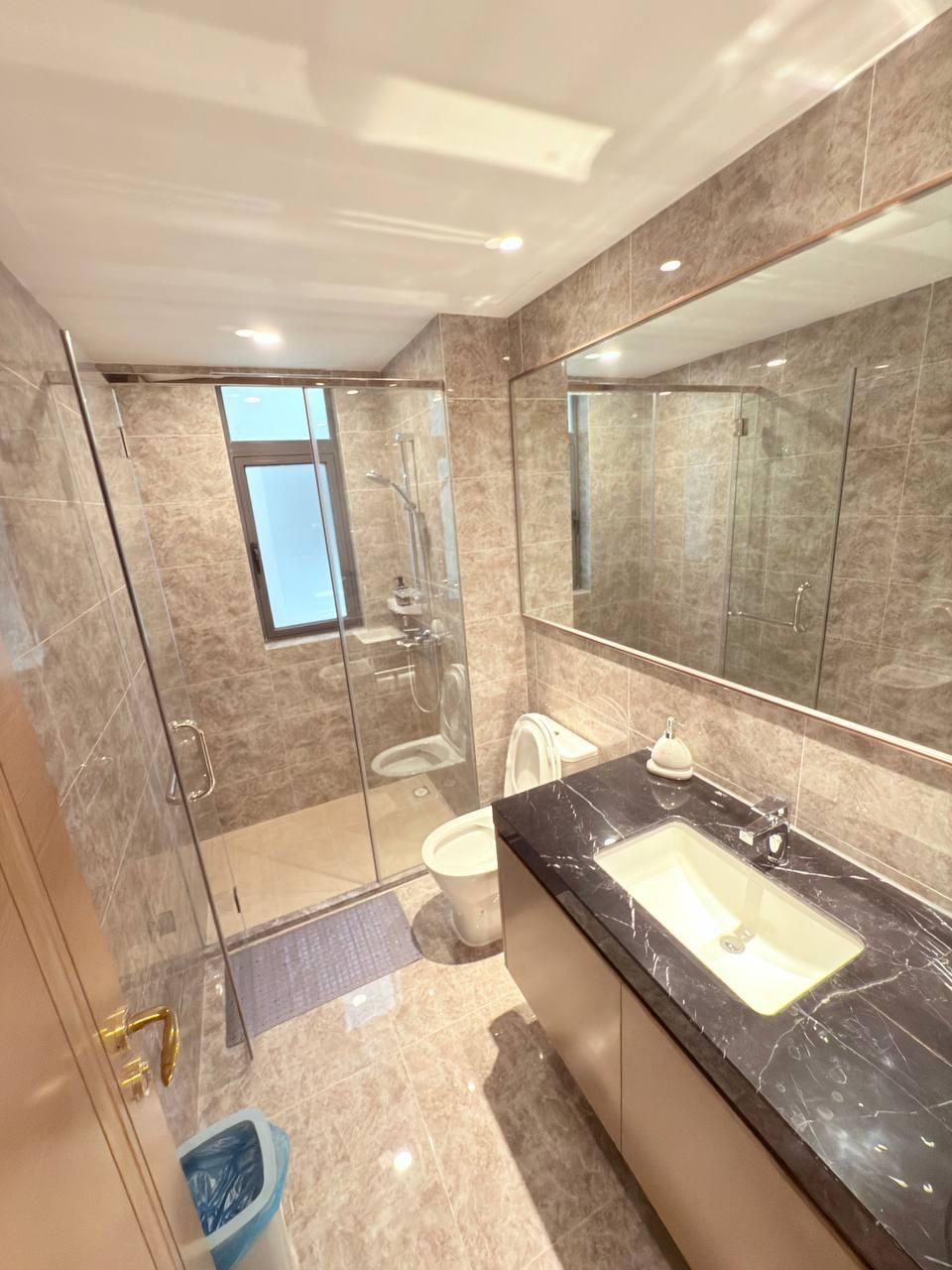 4 Bedroom Apartment