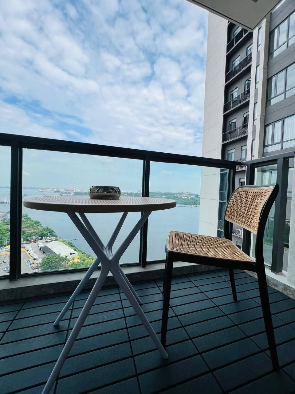 One Bedroom Apartment