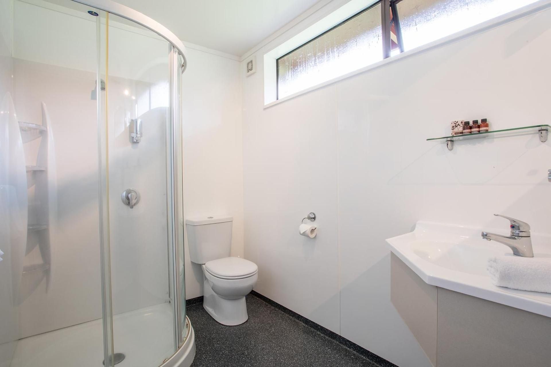 Studio with Ensuite (3 Adults)
