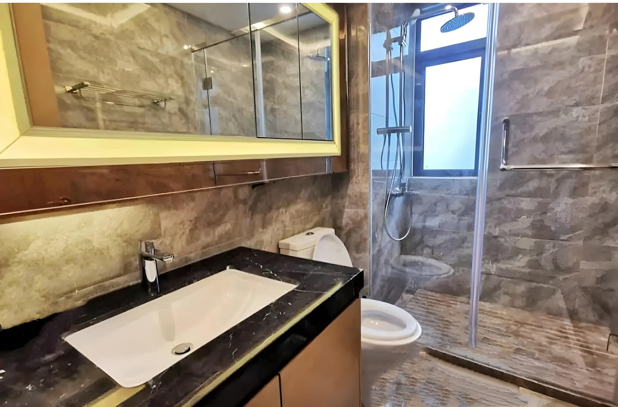 3 Bedroom Apartment, City view