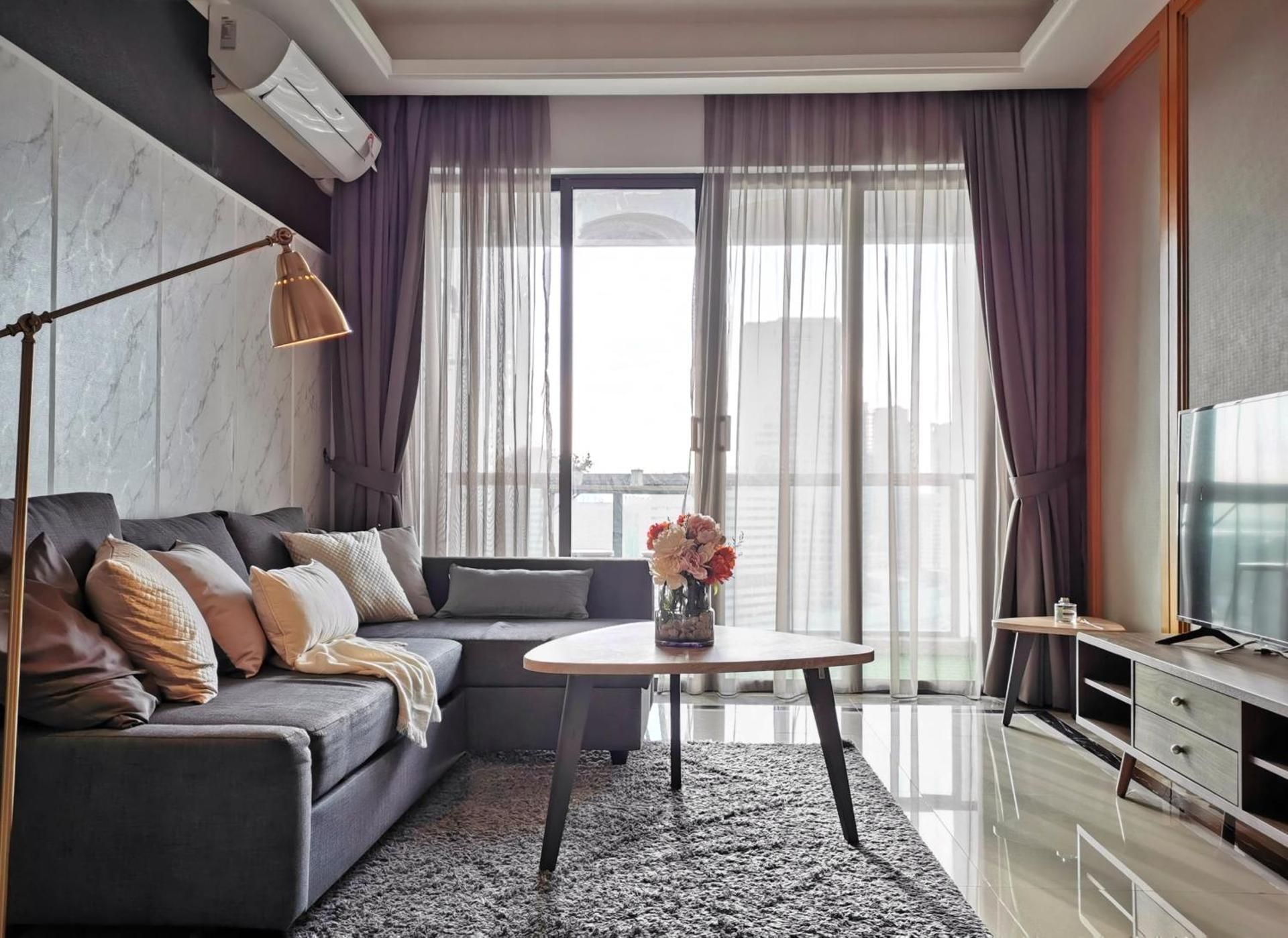 Two-Bedroom Deluxe Apartment with Balcony