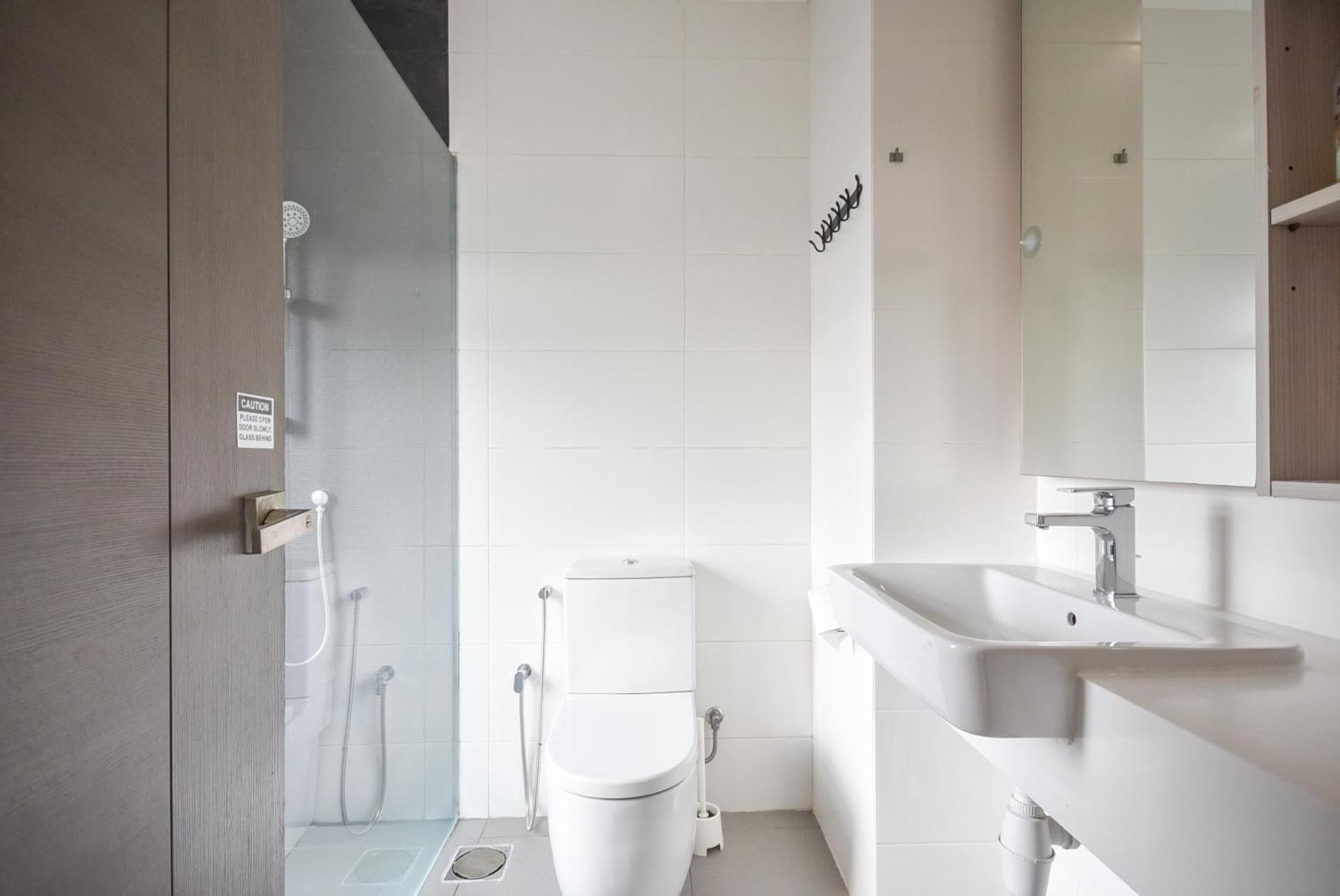 Two-Bedroom Deluxe Apartment with Balcony