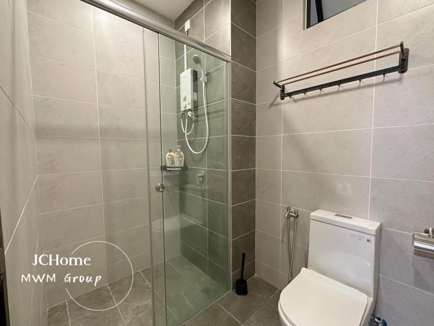 Three-Bedroom Apartment with Balcony