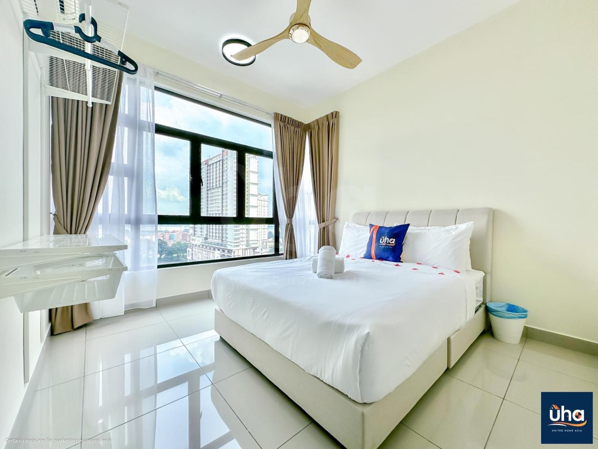 Apartment with City View