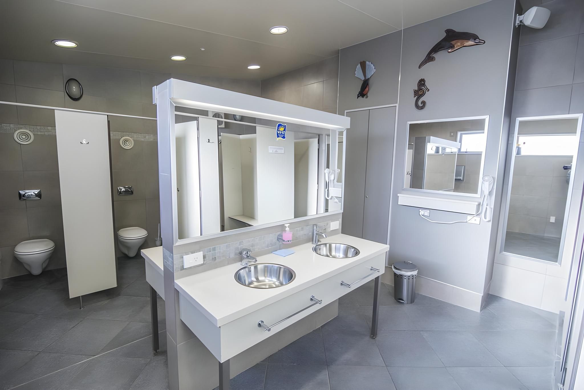 Twin Room Shared Bathroom