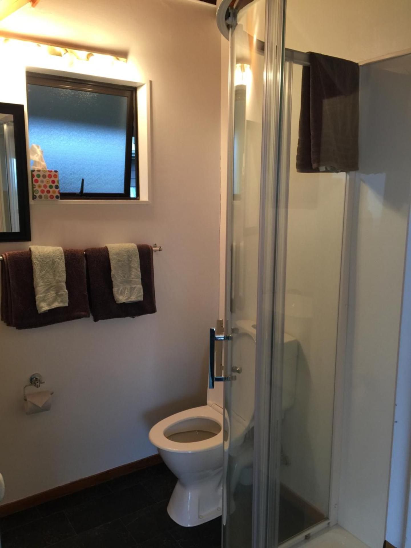 Grafton Cottage & Chalets Kowhai Chalet 3