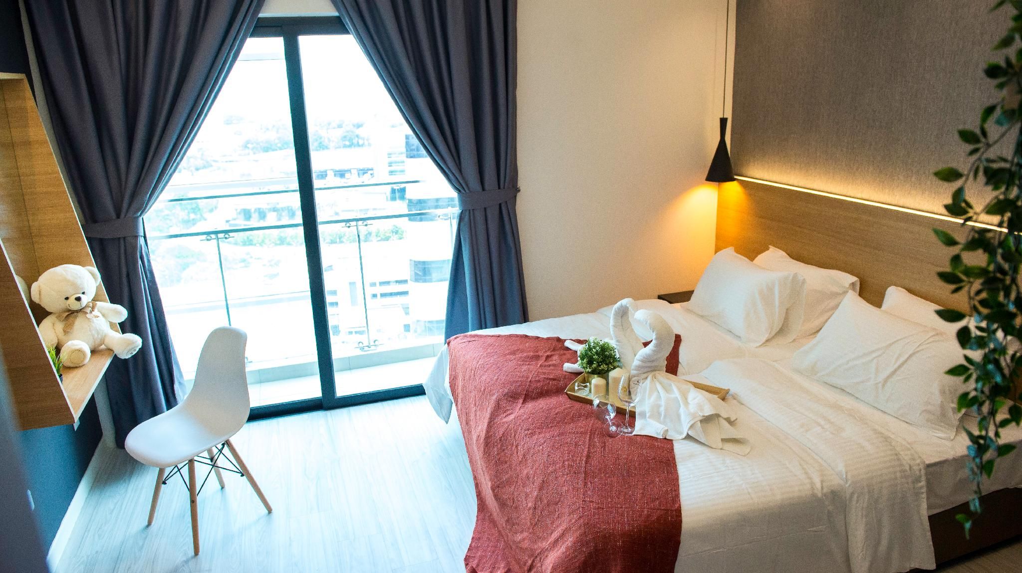 One Bedroom Suite