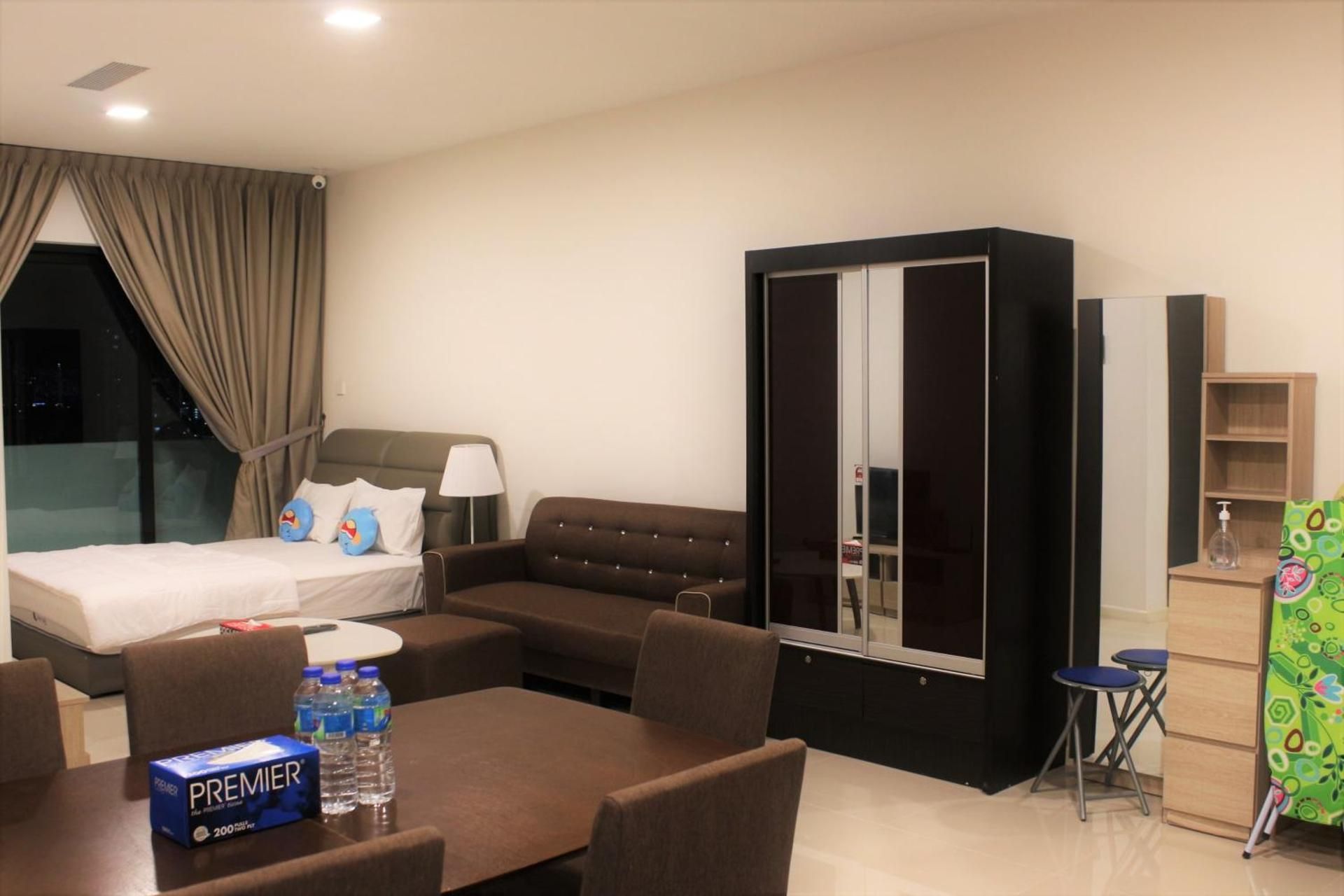 One-Bedroom Apartment