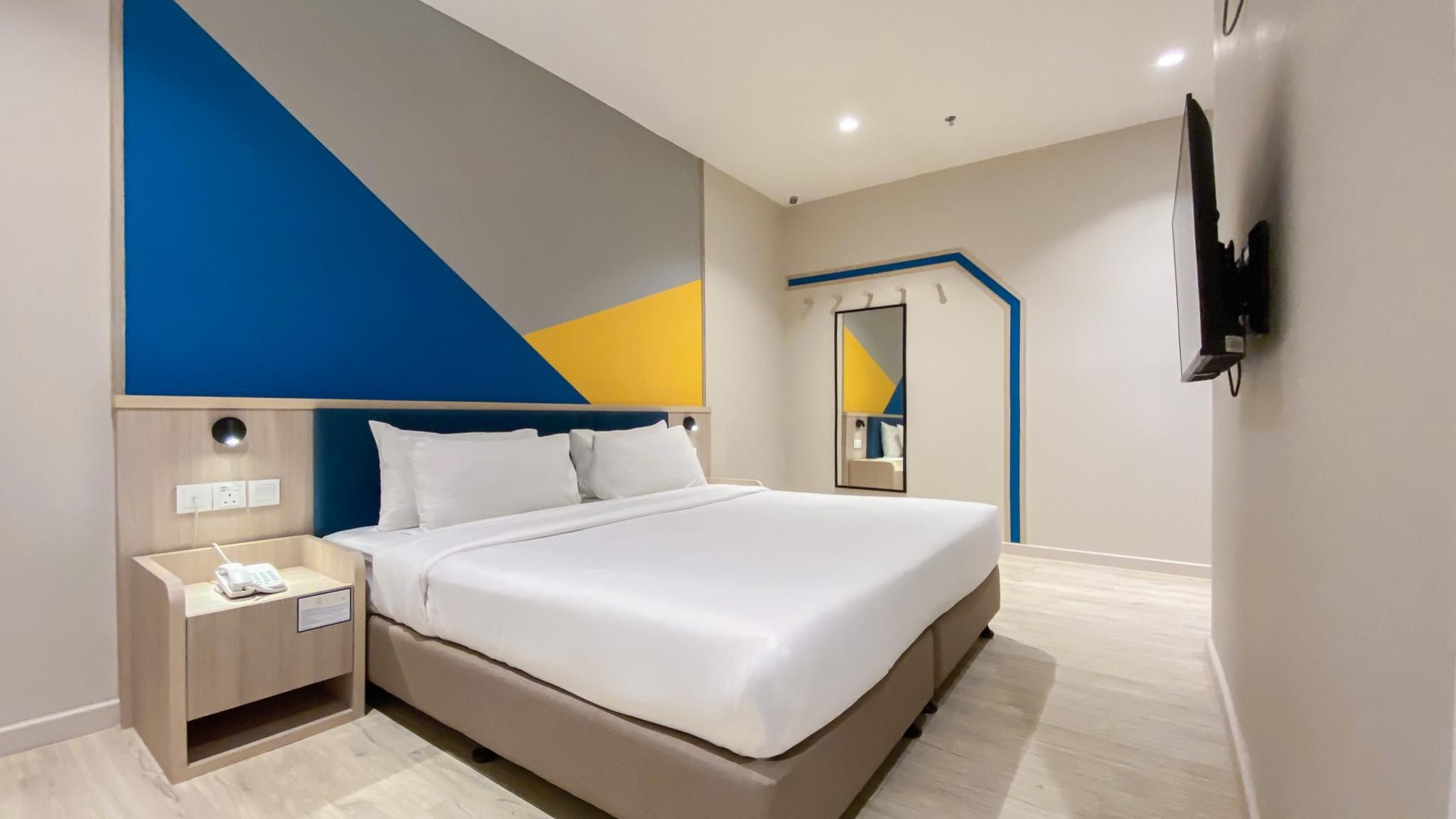 Standard King Room