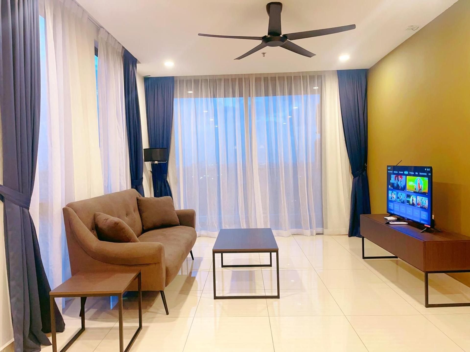One-Bedroom Apartment with Balcony