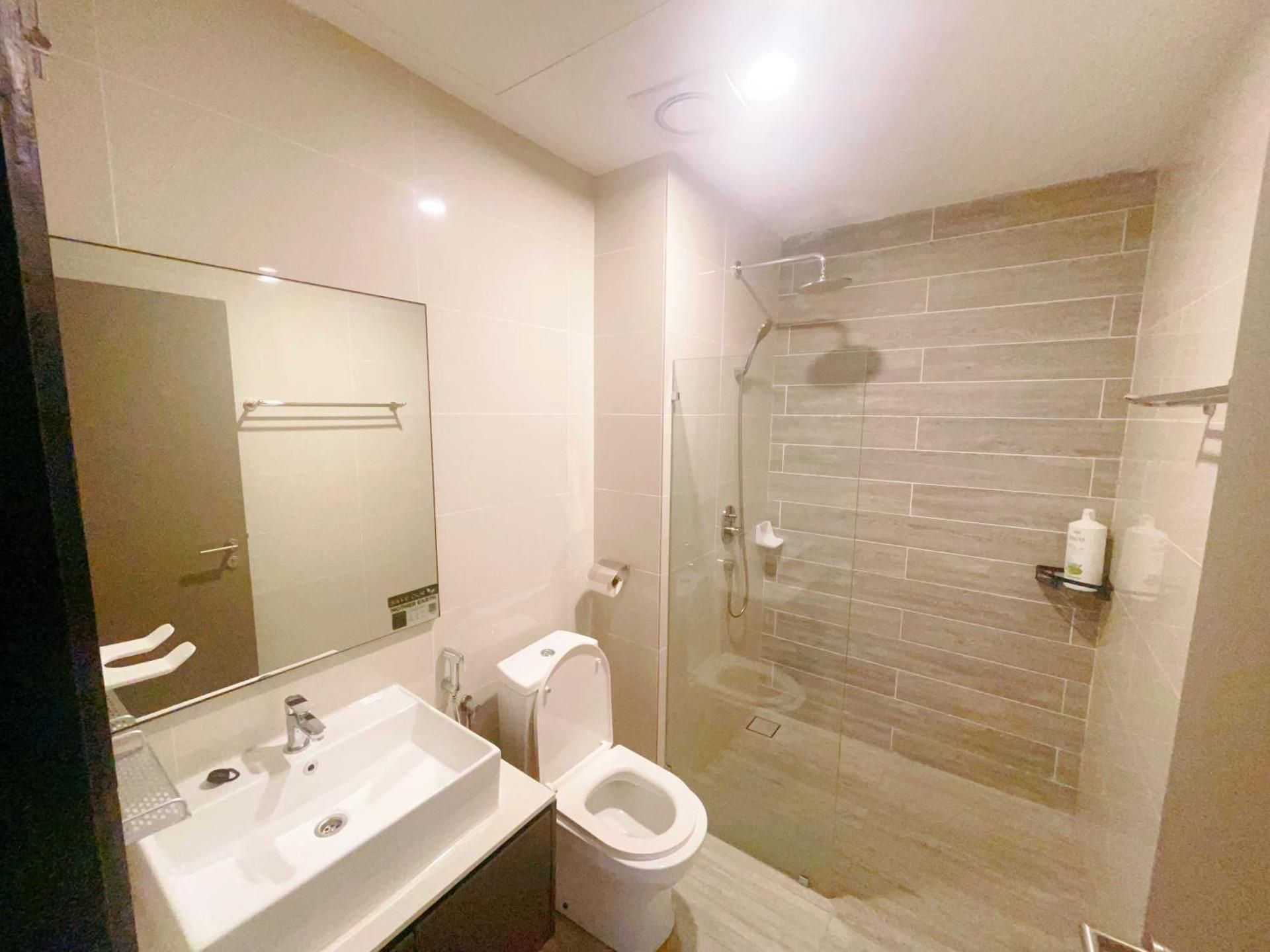 Two-Bedroom Deluxe Apartment with Balcony