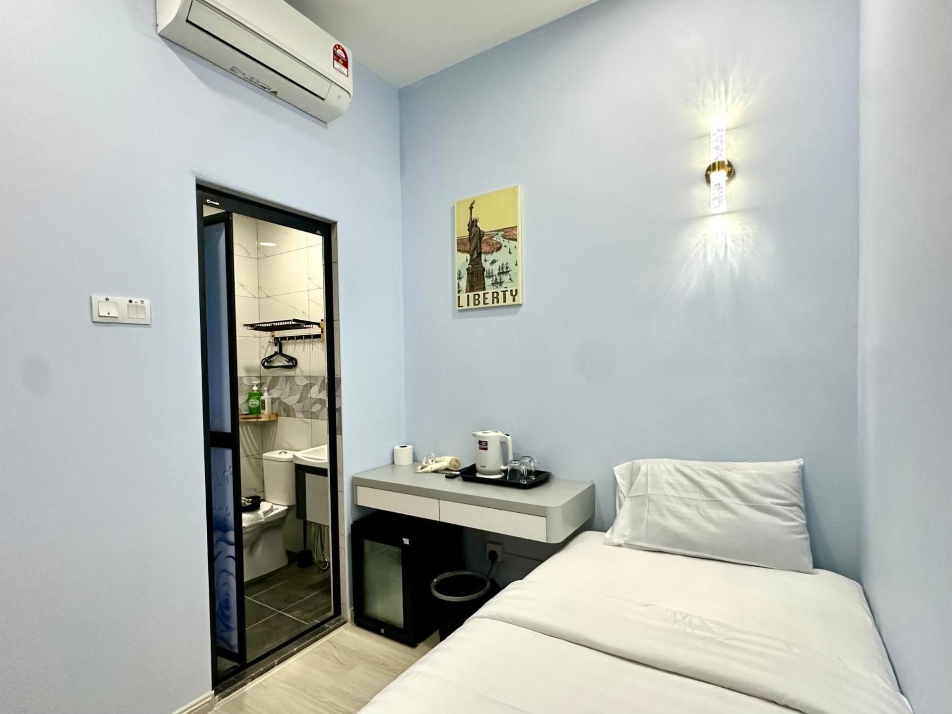 Single Room With Private Bathroom