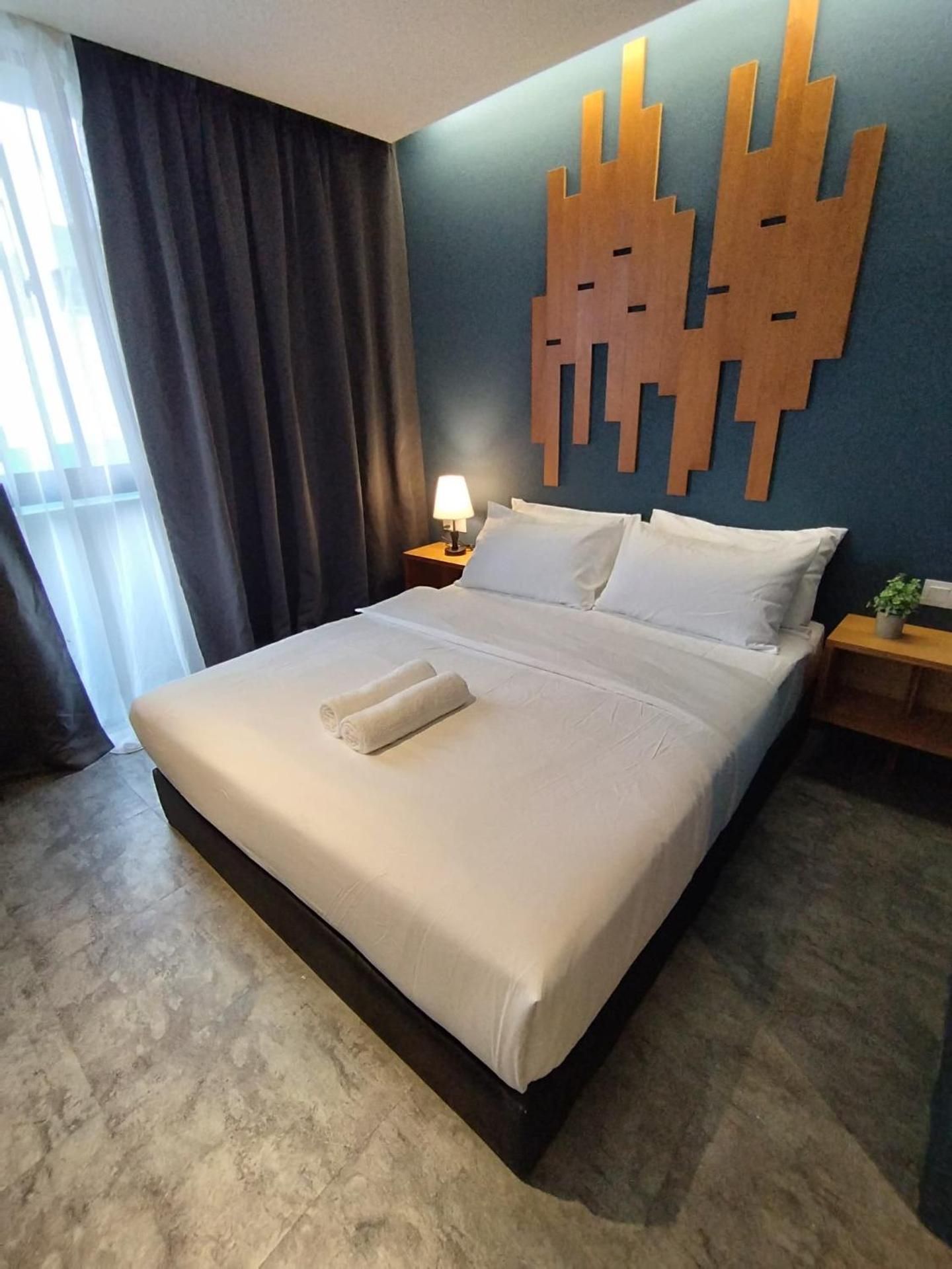 Deluxe Queen Room