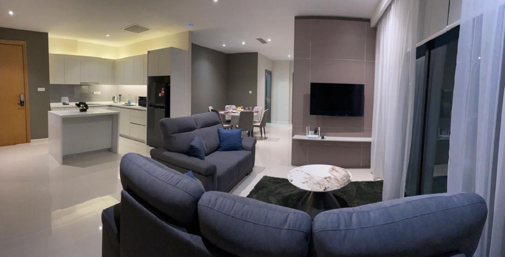 Deluxe Family Suite