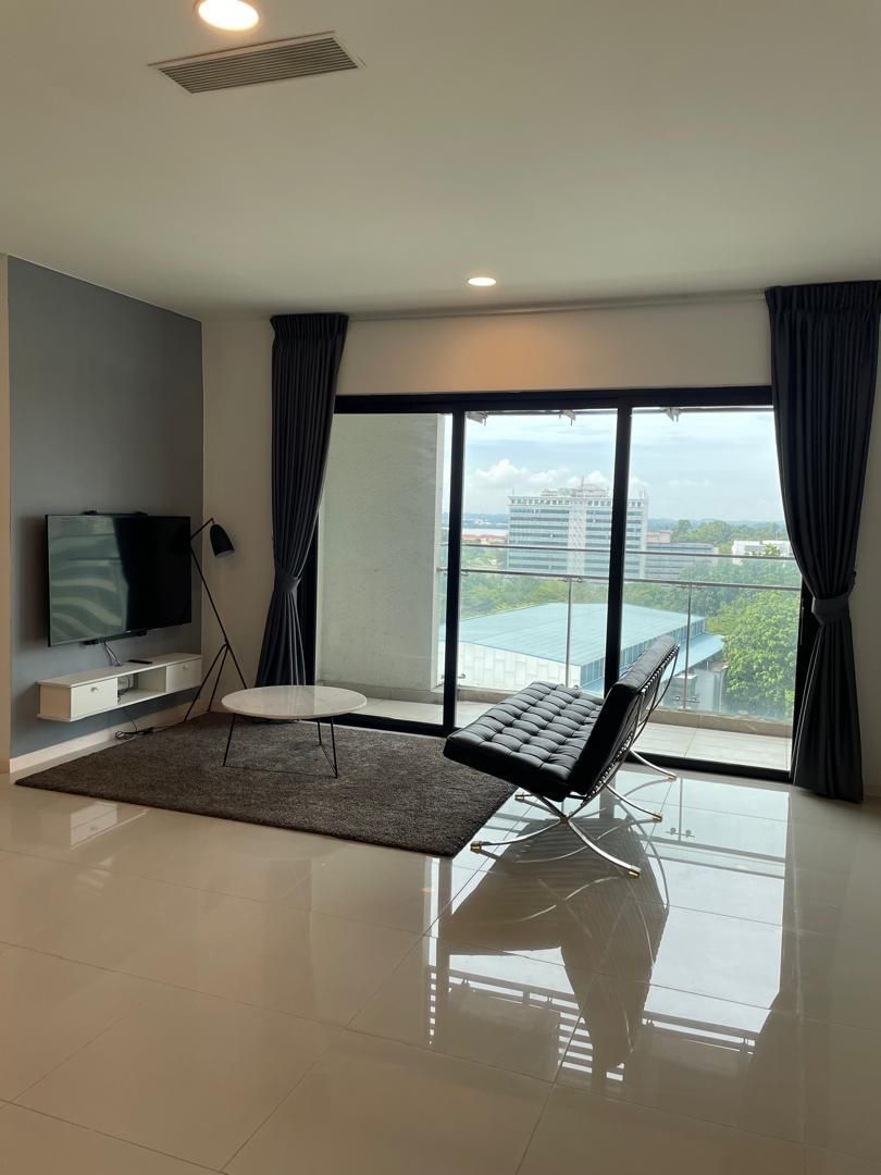 Three Bedroom Apartment with Balcony