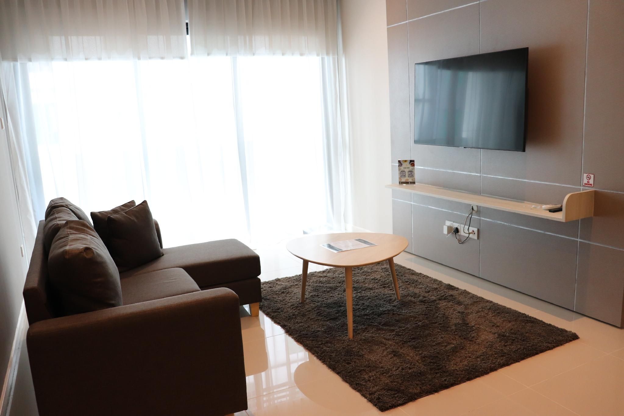 One Bedroom Apartment - Balcony