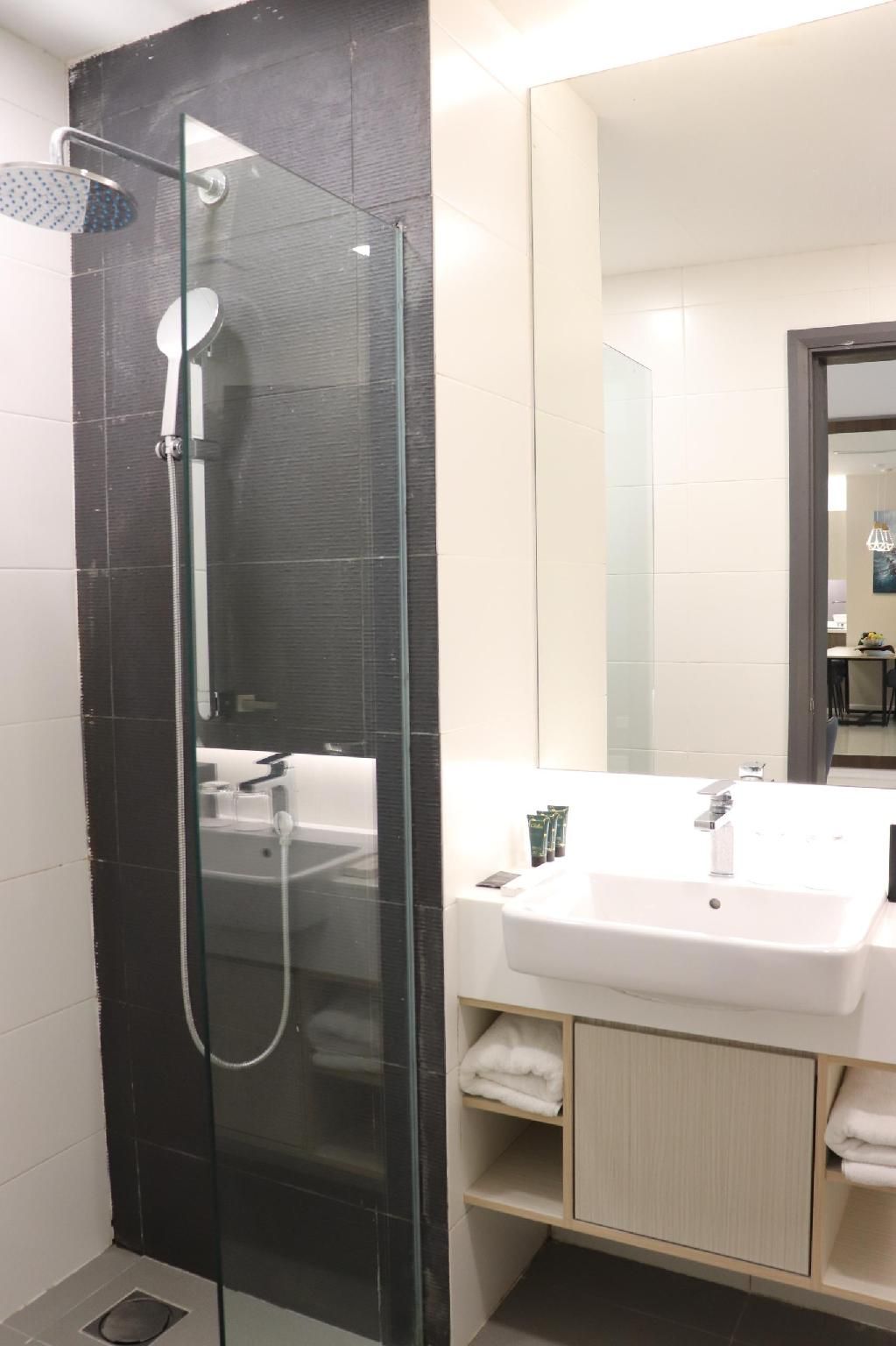 One Bedroom Deluxe