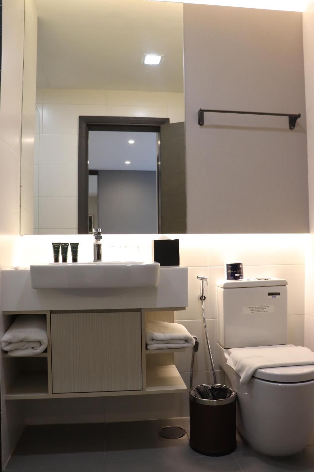One Bedroom Suite King