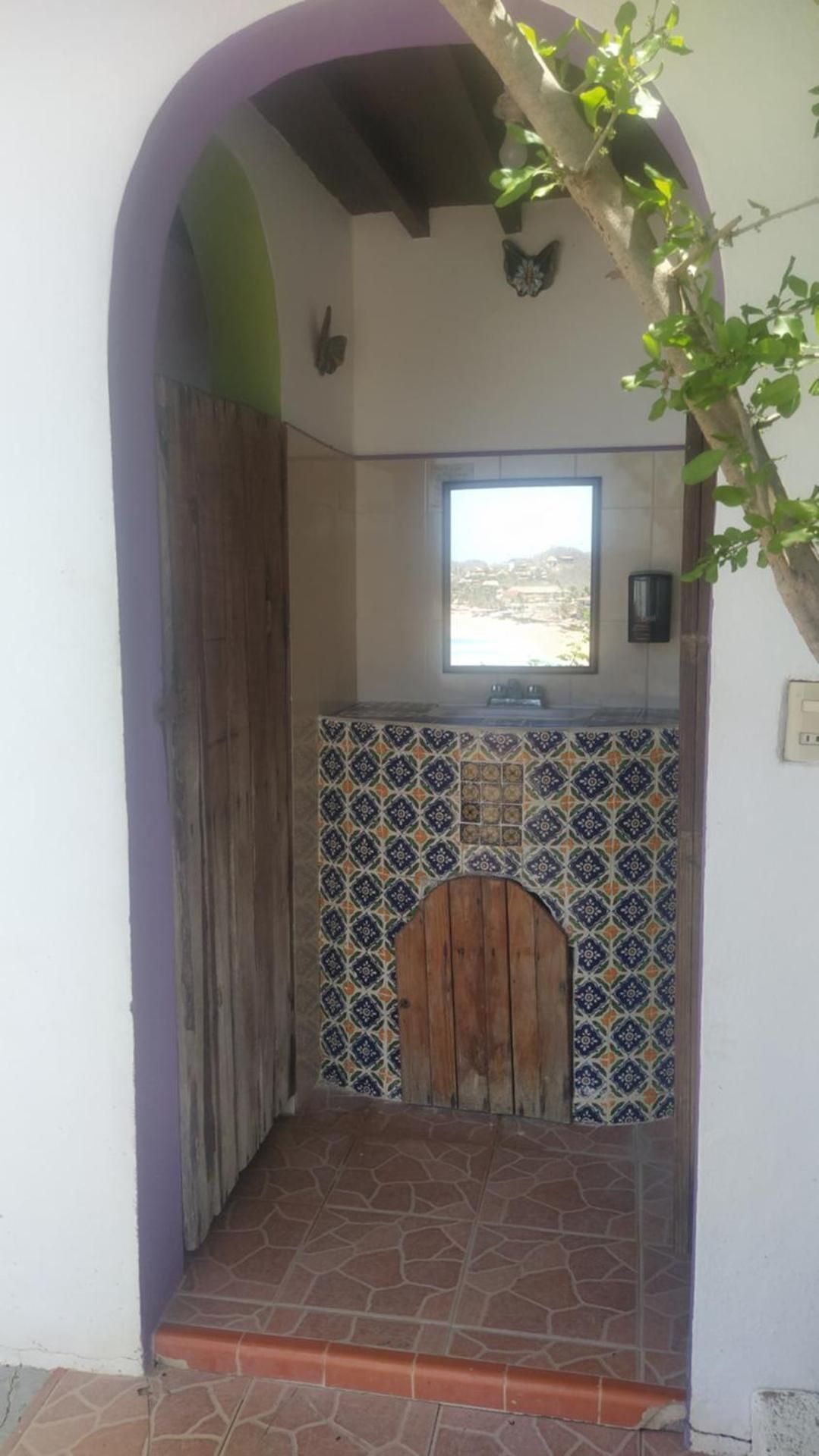 Basic Triple Room with Shared Bathroom