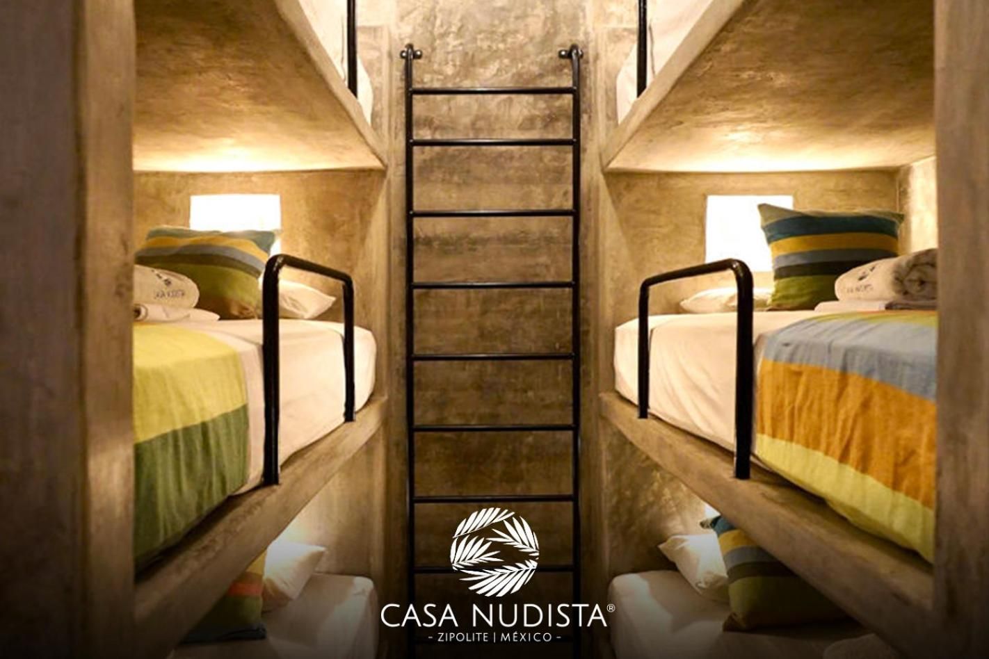 Bunk Bed in Mixed Dormitory Room