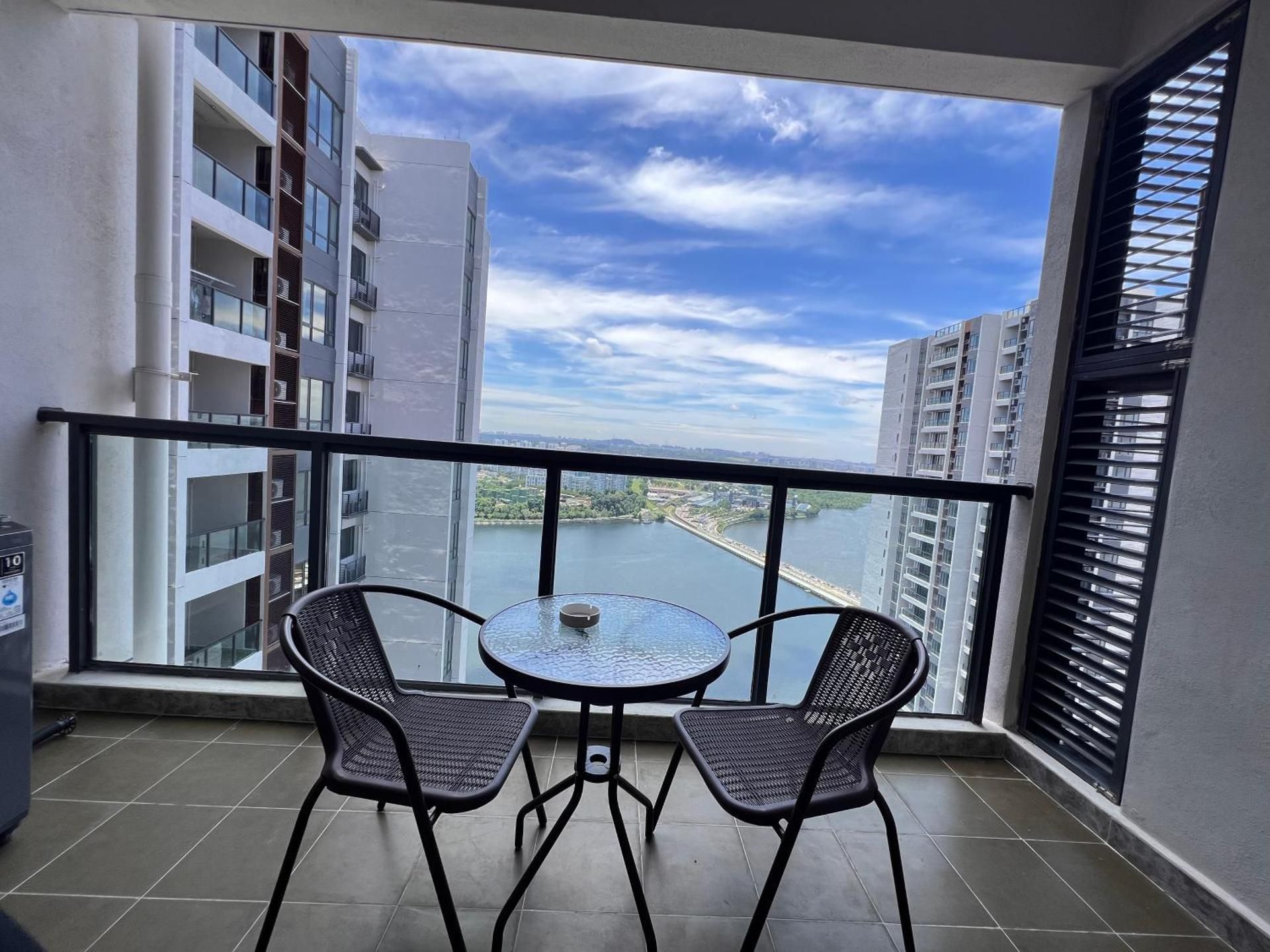 Four-Bedroom Deluxe Apartment