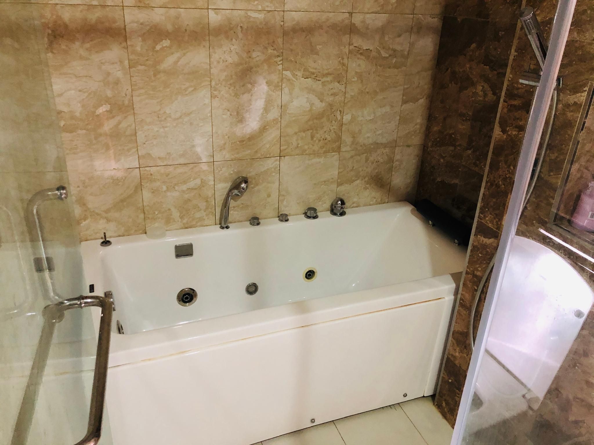2 Bedroom Executive Suite