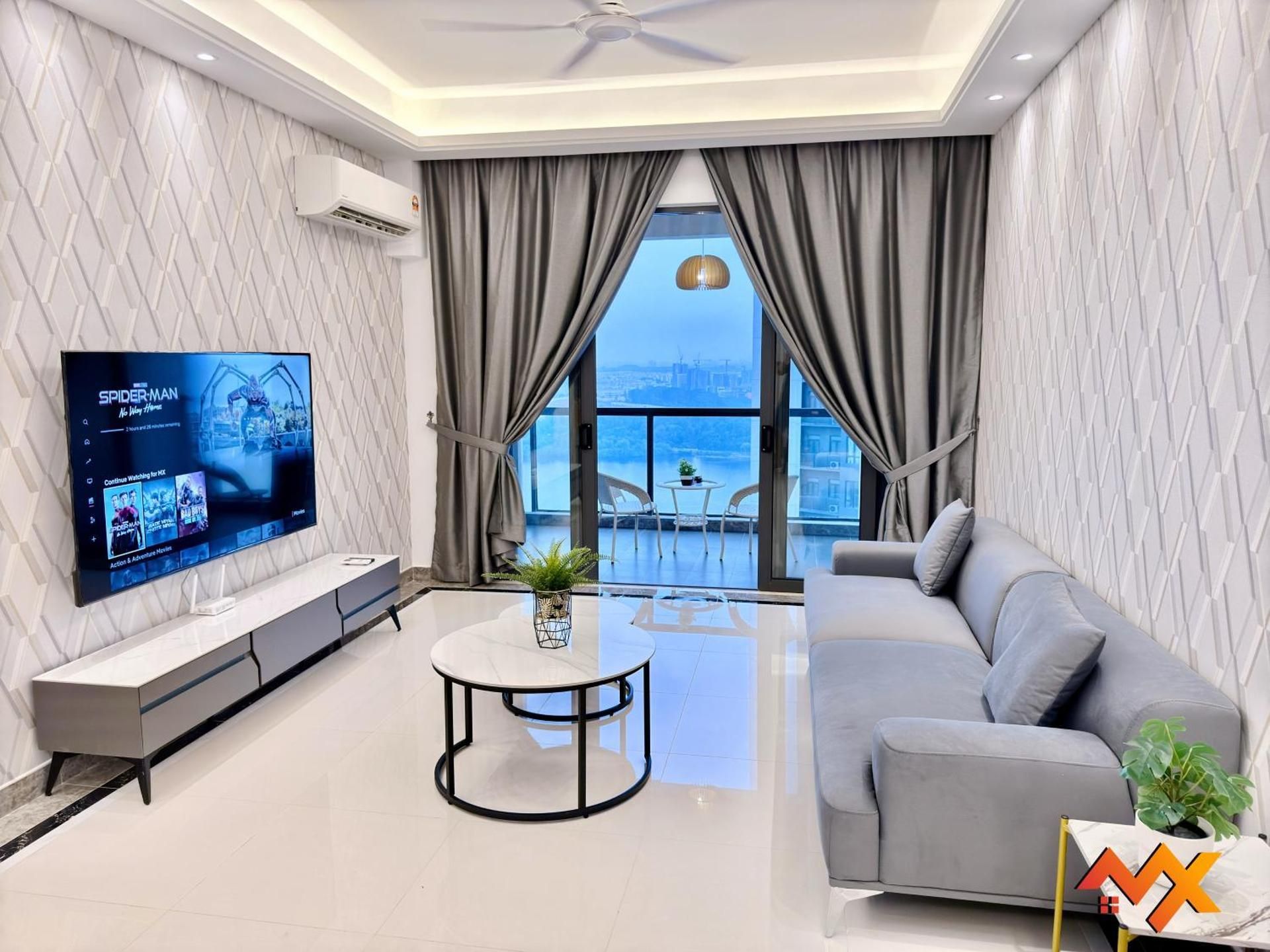 Three-Bedroom Apartment with Ocean View