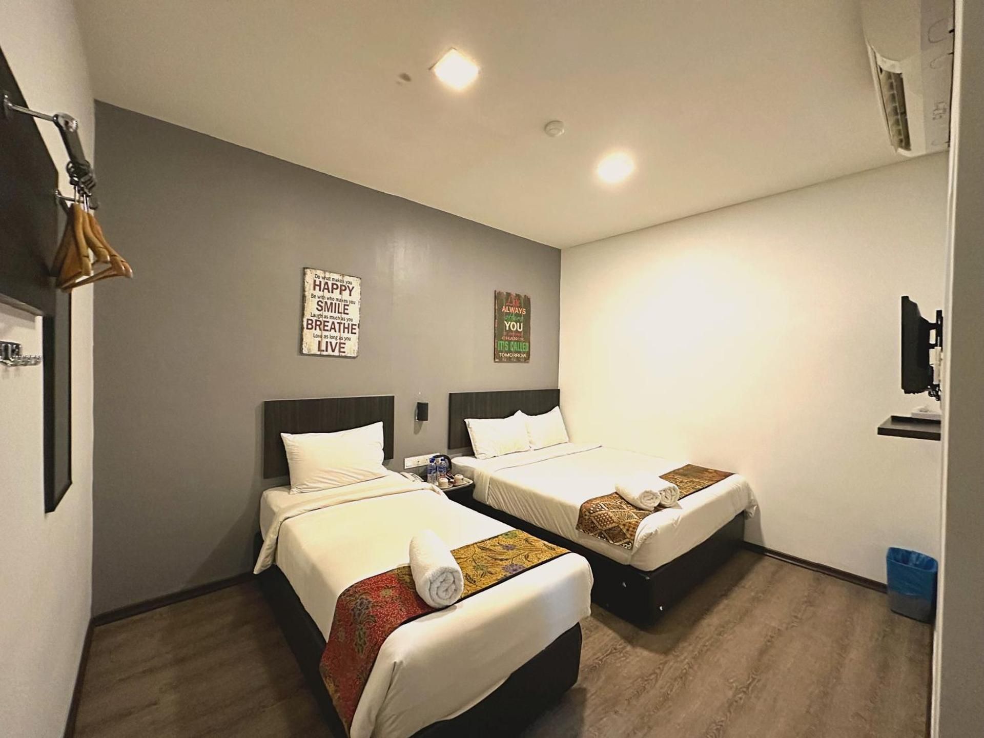 Triple Family Room without Window